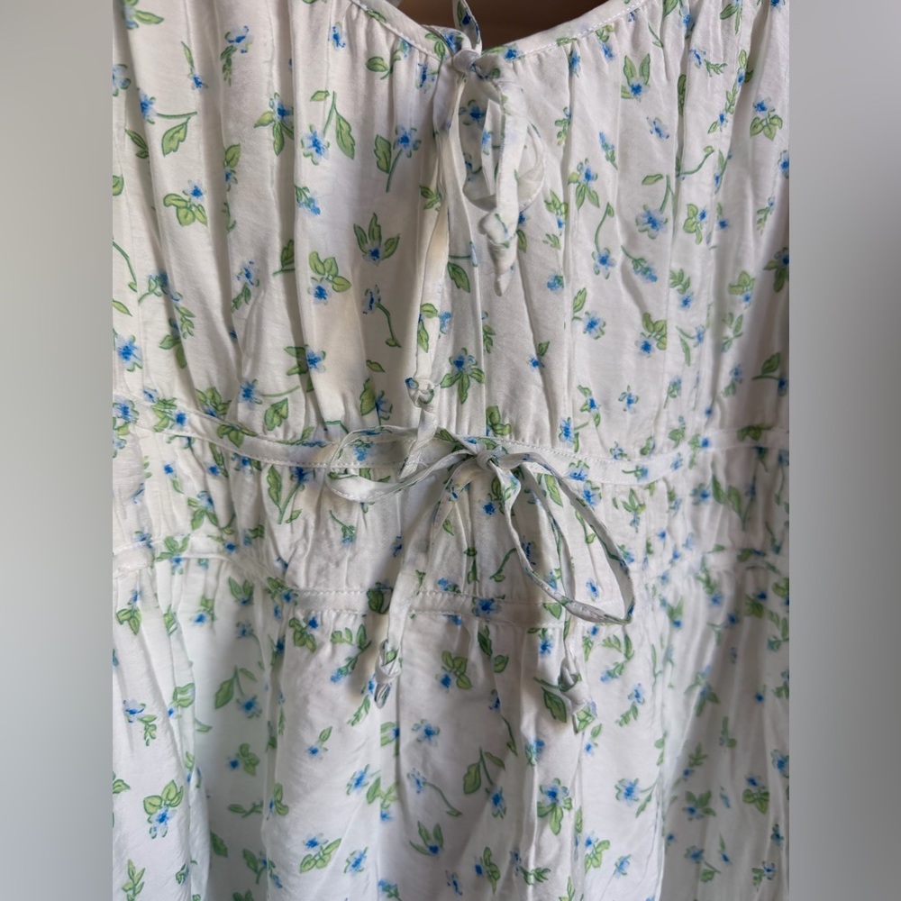SO Floral Mini Dress White Light Green & Blue Floral Print Feminine Dainty NWT - Picture 3 of 6